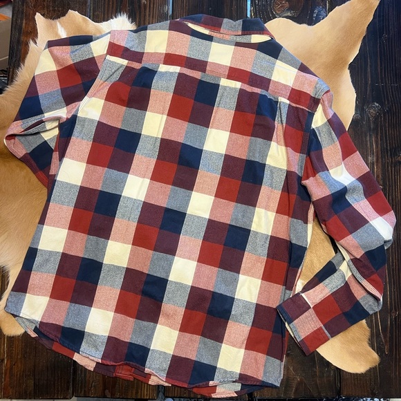 Men’s Carhartt Flannel NWOT size L - Picture 2 of 2